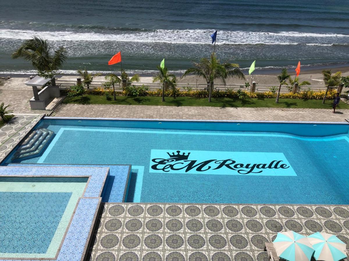 Em Royalle Hotel & Beach Resort San Juan  Luaran gambar